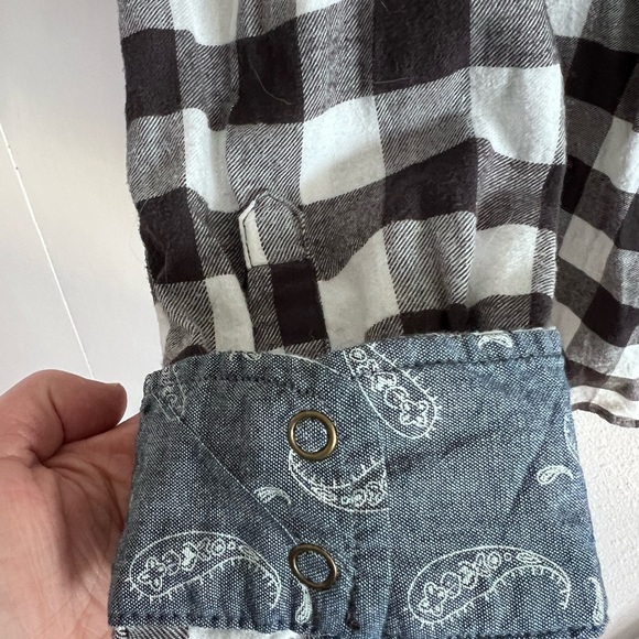 Jachs girlfriend, Buffalo Check/ paisley women’s button down, Large - Picture 5 of 10